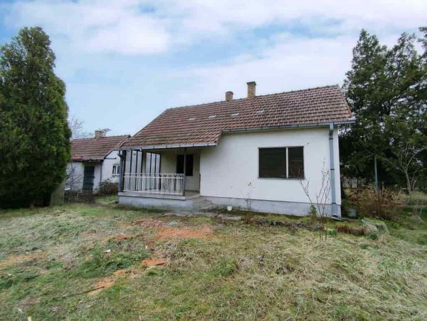 Kuća 55 m2, 45 ari, Obrenovac, Skela